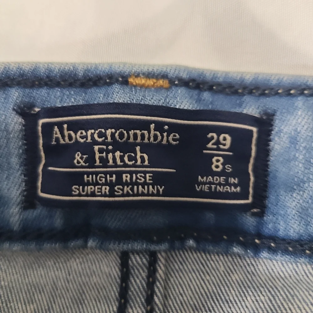 Abercrombie & Fitch‎ High Rise Super Skinny NWT Size 8 Short